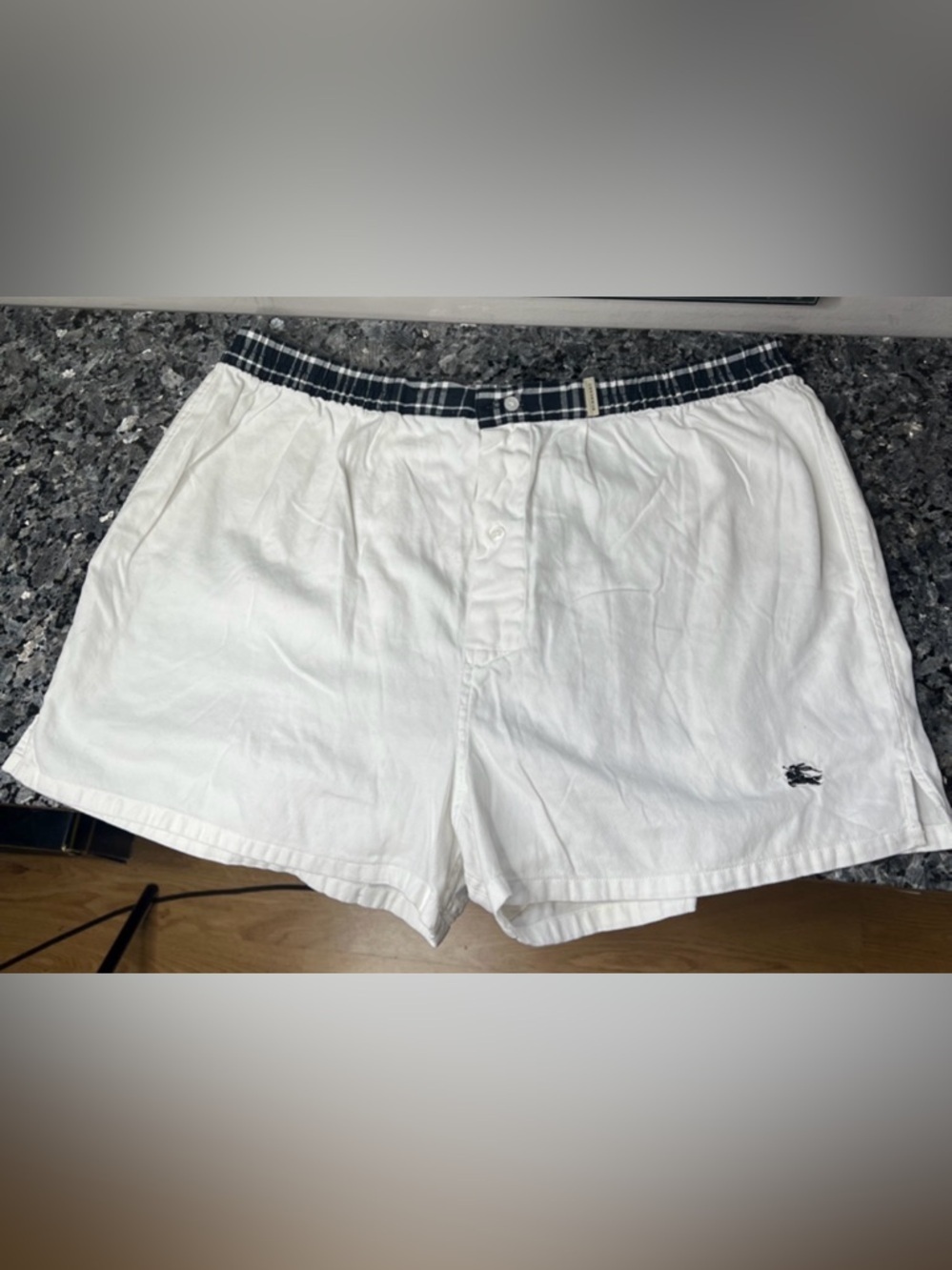 Burberry Sz XL 100% Cotton Men’s White Shorts Boxers Underwear - Unworn